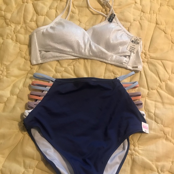 Victoria’s Secret pink bikini - Picture 1 of 3